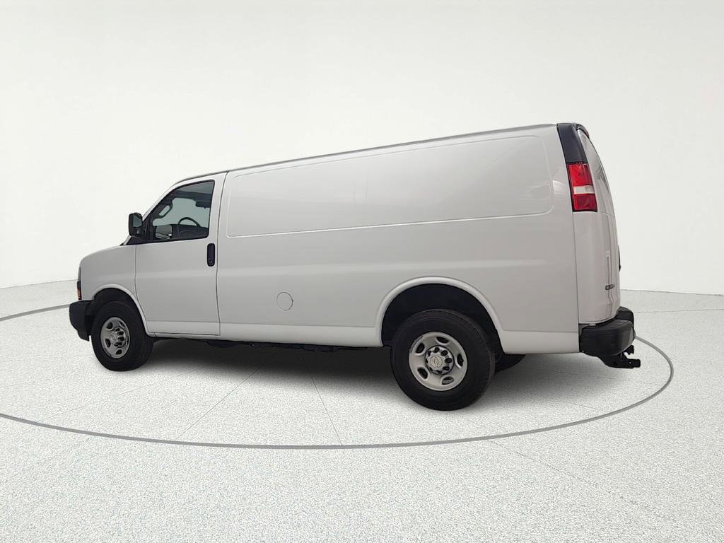 Used 2021 Chevrolet Express 2500 w/ Driver Convenience Package image 5