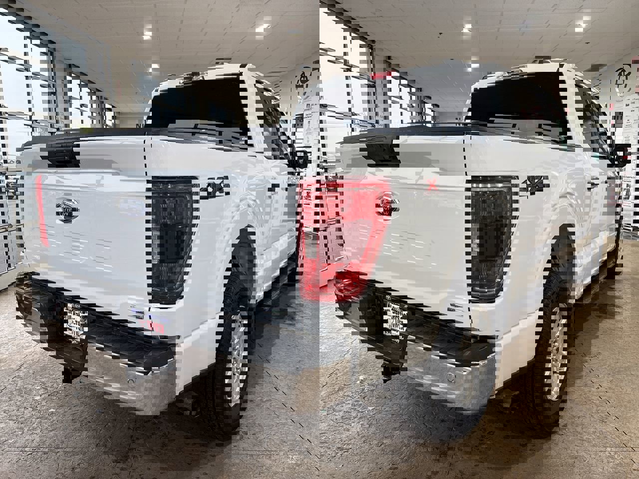 Used 2022 Ford F150 XLT w/ Trailer Tow Package image 2