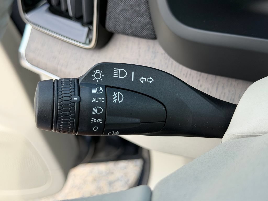 New 2026 Volvo XC90 T8 Ultra w/ Protection Package Premier AWD/4WD image 30