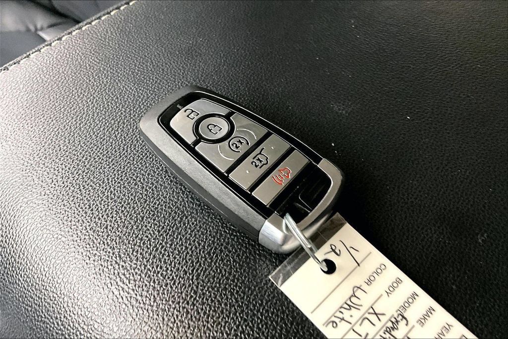 Used 2024 Ford Expedition Max XLT RWD image 12