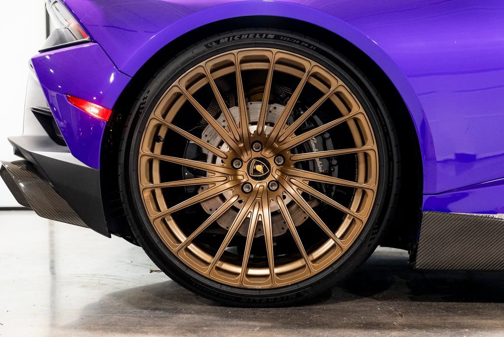 Used 2021 Lamborghini Huracan EVO RWD image 65