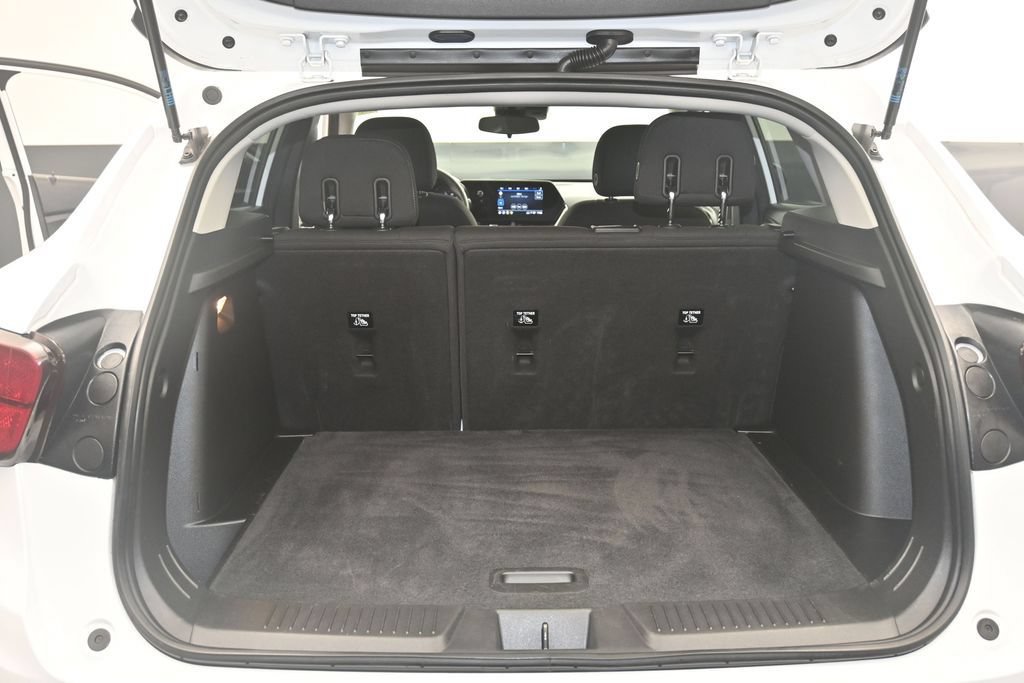 Used 2024 Chevrolet Trax LS FWD image 15