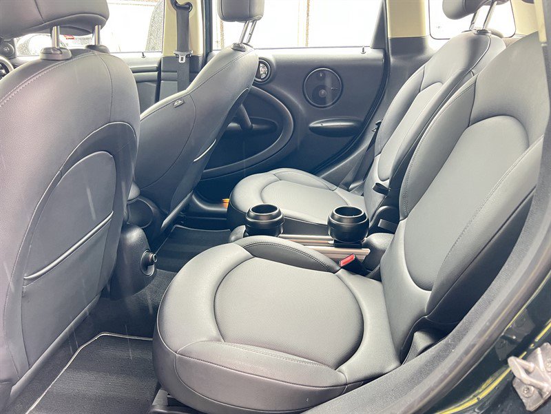 Used 2011 MINI Cooper Countryman S image 8