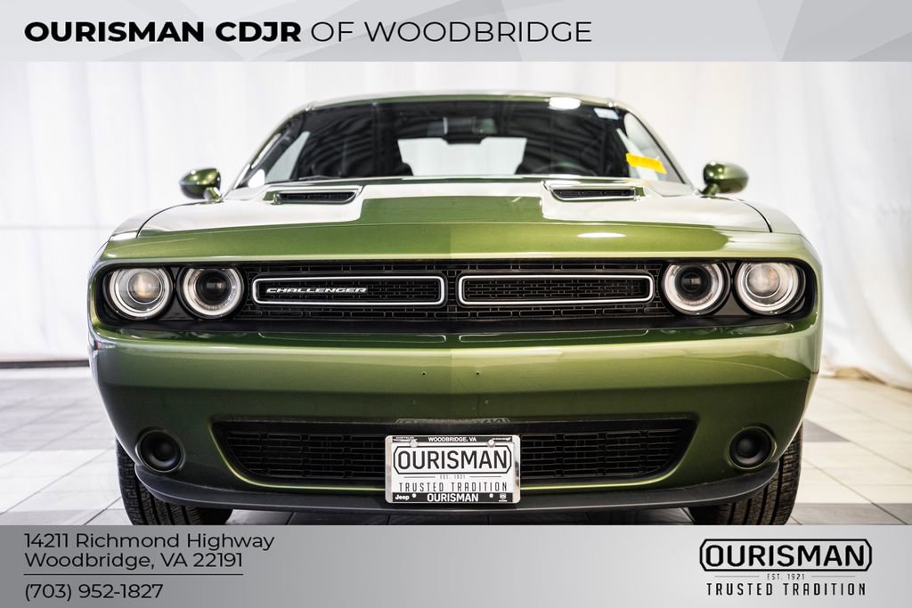 Certified 2023 Dodge Challenger SXT image 2