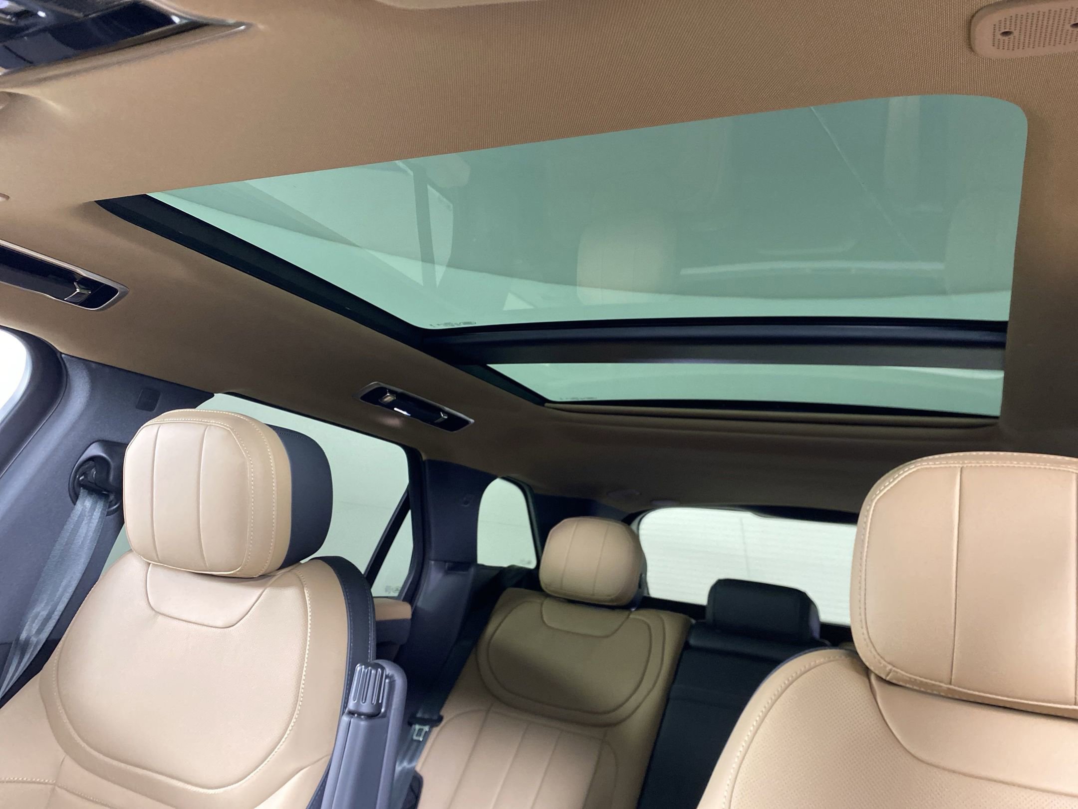 New 2025 Land Rover Range Rover Sport Dynamic SE image 11