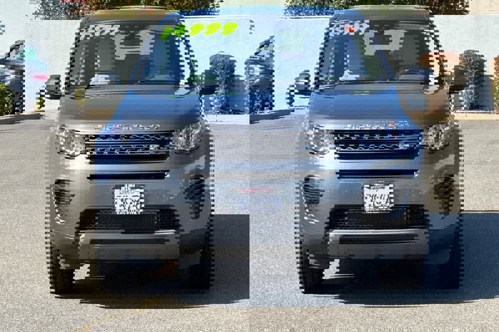 Used 2017 Land Rover Discovery Sport SE image 10