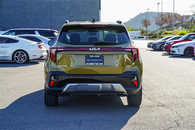 Certified 2024 Kia Seltos SX w/ SX Sunroof Package image 6