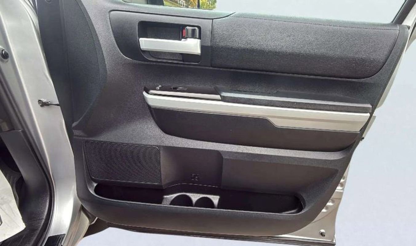 Used 2018 Toyota Tundra SR5 image 16