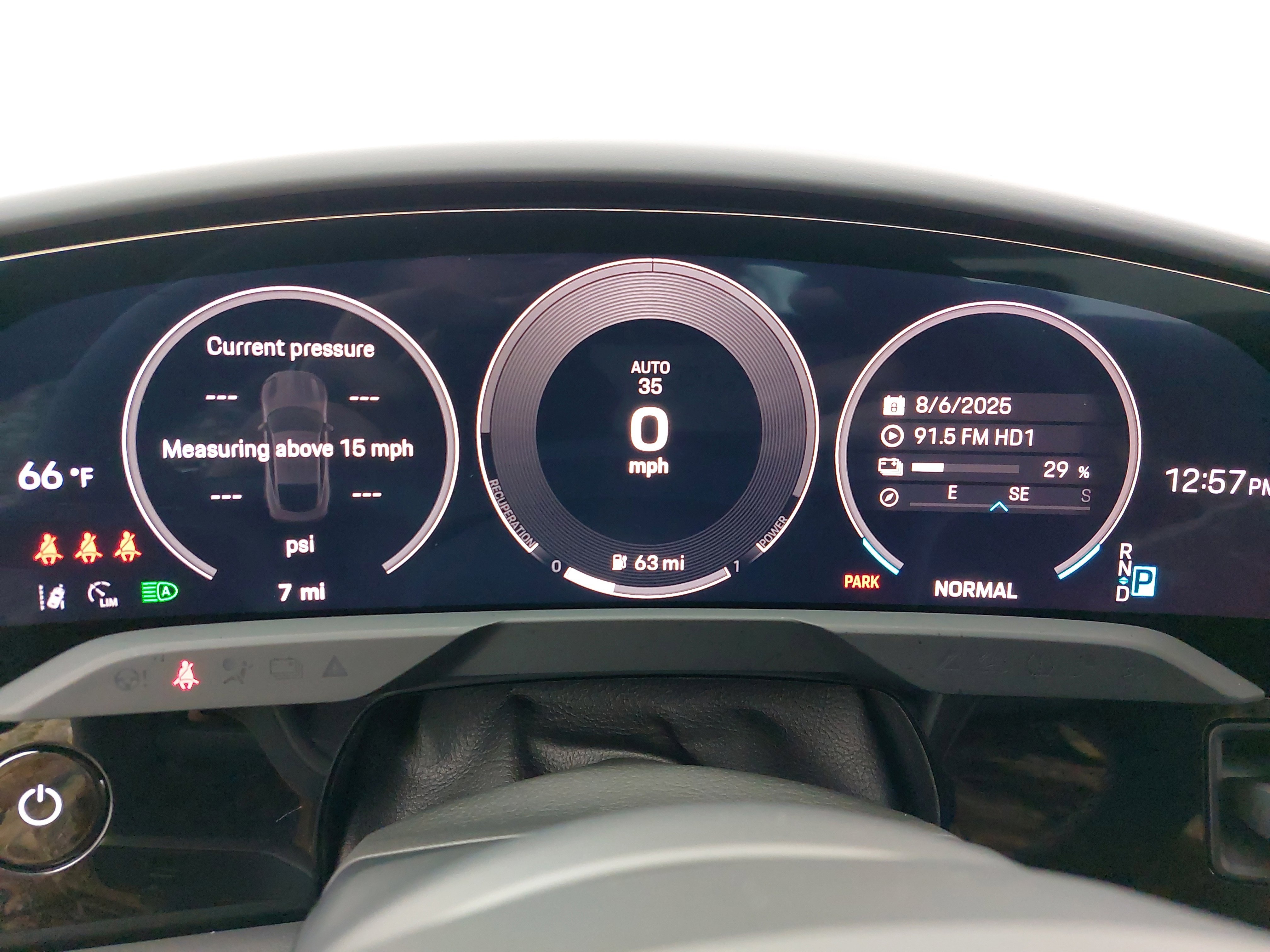 New 2025 Porsche Taycan image 21