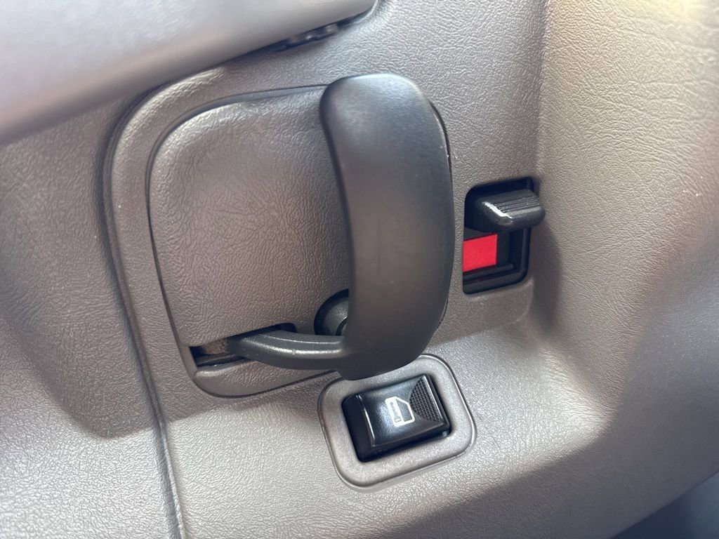 Used 2021 GMC Savana 3500 Extended w/ Power Convenience Package RWD image 19