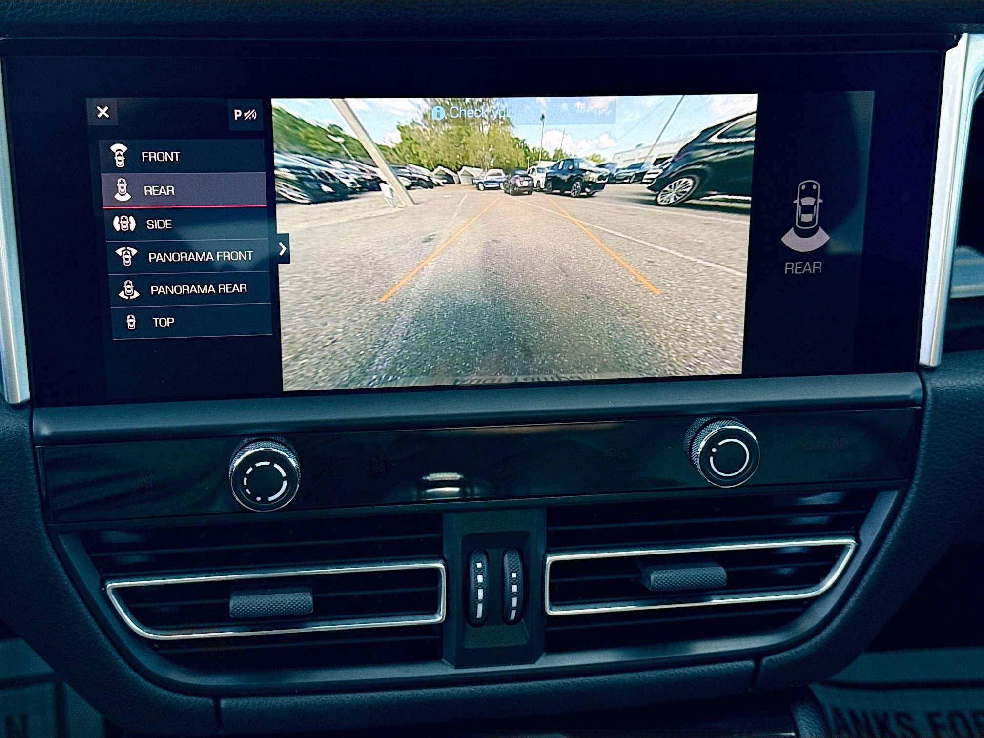 Used 2022 Porsche Macan S image 32