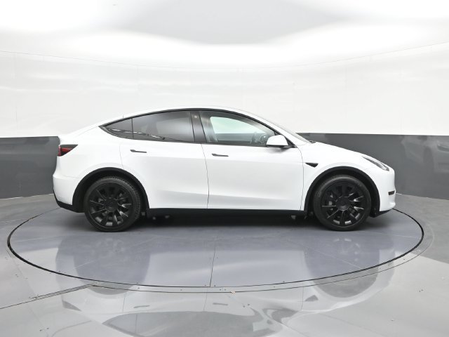 Used 2023 Tesla Model Y Long Range AWD/4WD image 20