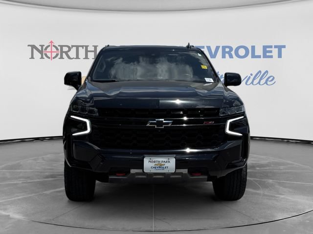 Certified 2023 Chevrolet Suburban Z71 w/ Luxury Package AWD/4WD image 8