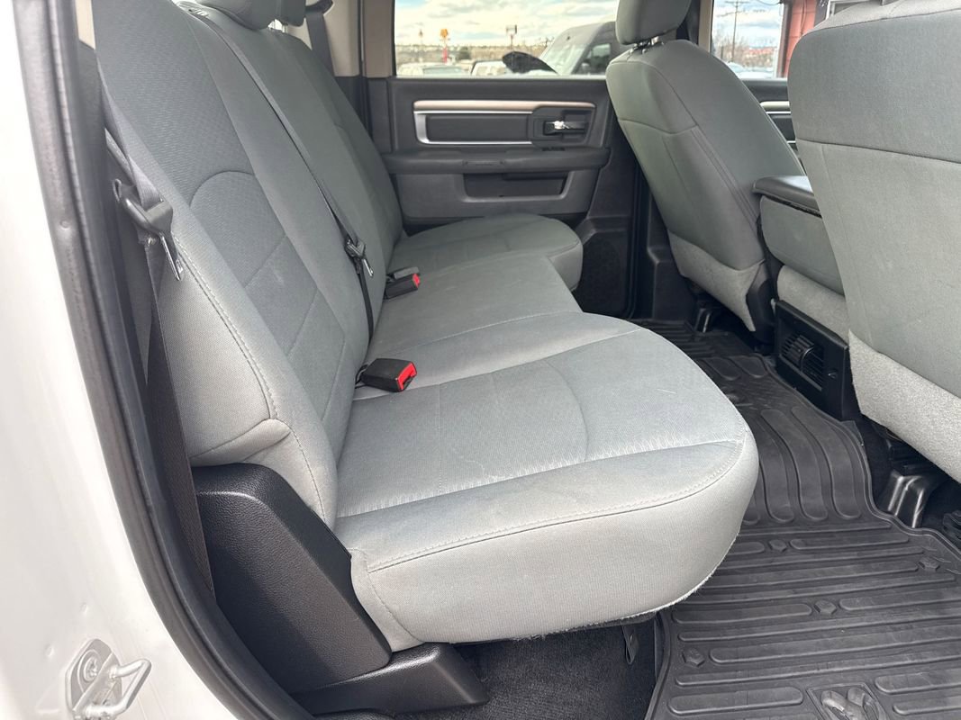 Used 2016 RAM 2500 SLT AWD/4WD image 32