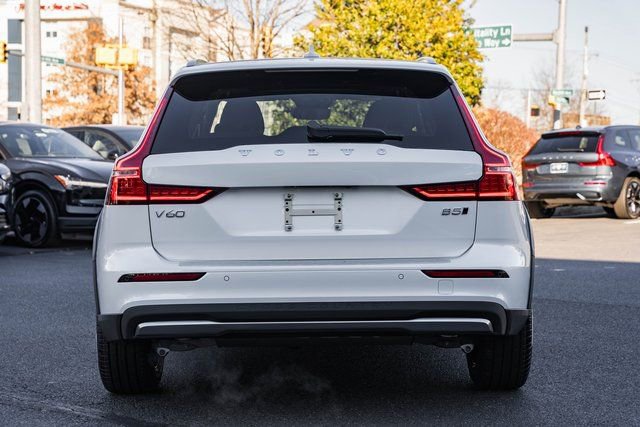 New 2026 Volvo V60 B5 Cross Country Plus w/ Protection Package Premier image 5