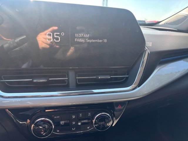 New 2026 Chevrolet Trax LT w/ Driver Confidence Package FWD image 22