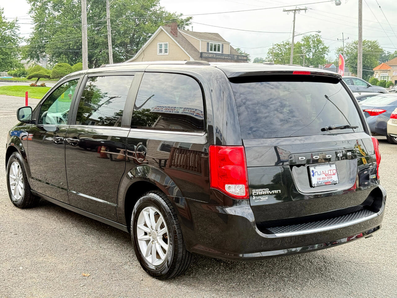 Used 2019 Dodge Grand Caravan SXT image 6