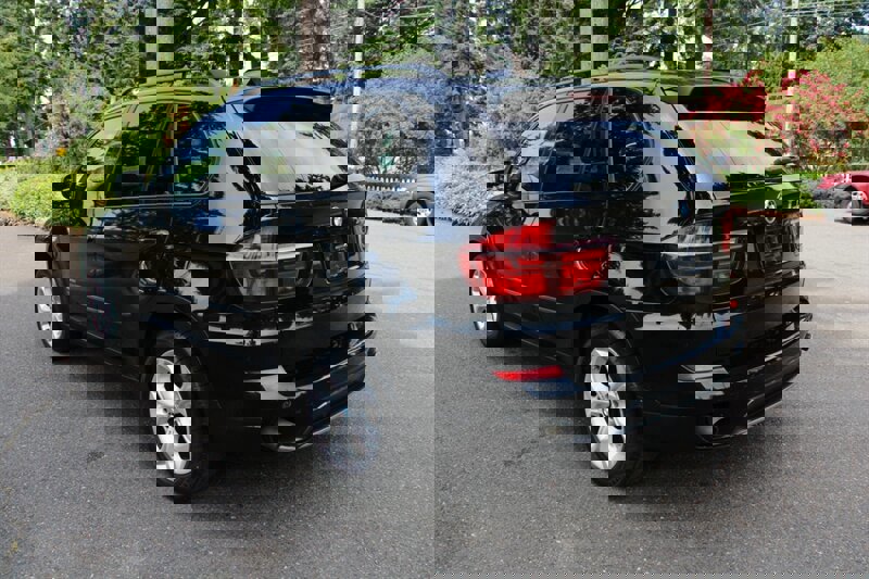 Used 2012 BMW X5 xDrive35i image 4