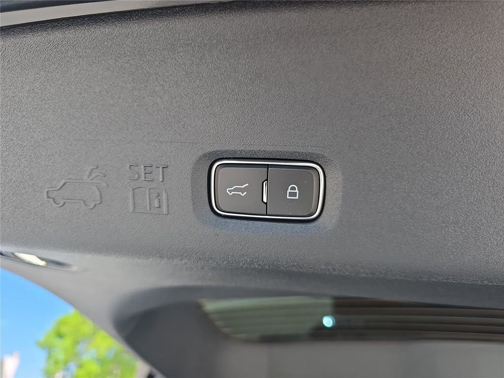 New 2026 Lincoln Navigator Black Label image 25