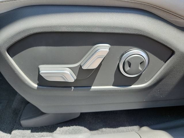 Used 2024 Hyundai Santa Fe SEL FWD image 13