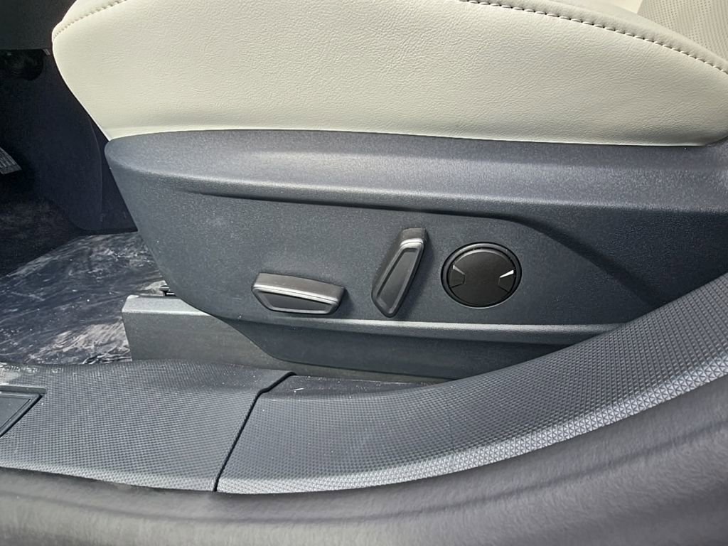 New 2026 Ford Mustang Mach-E Premium image 11