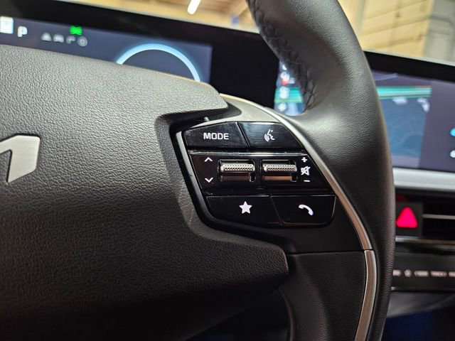 Used 2024 Kia EV6 Wind image 25