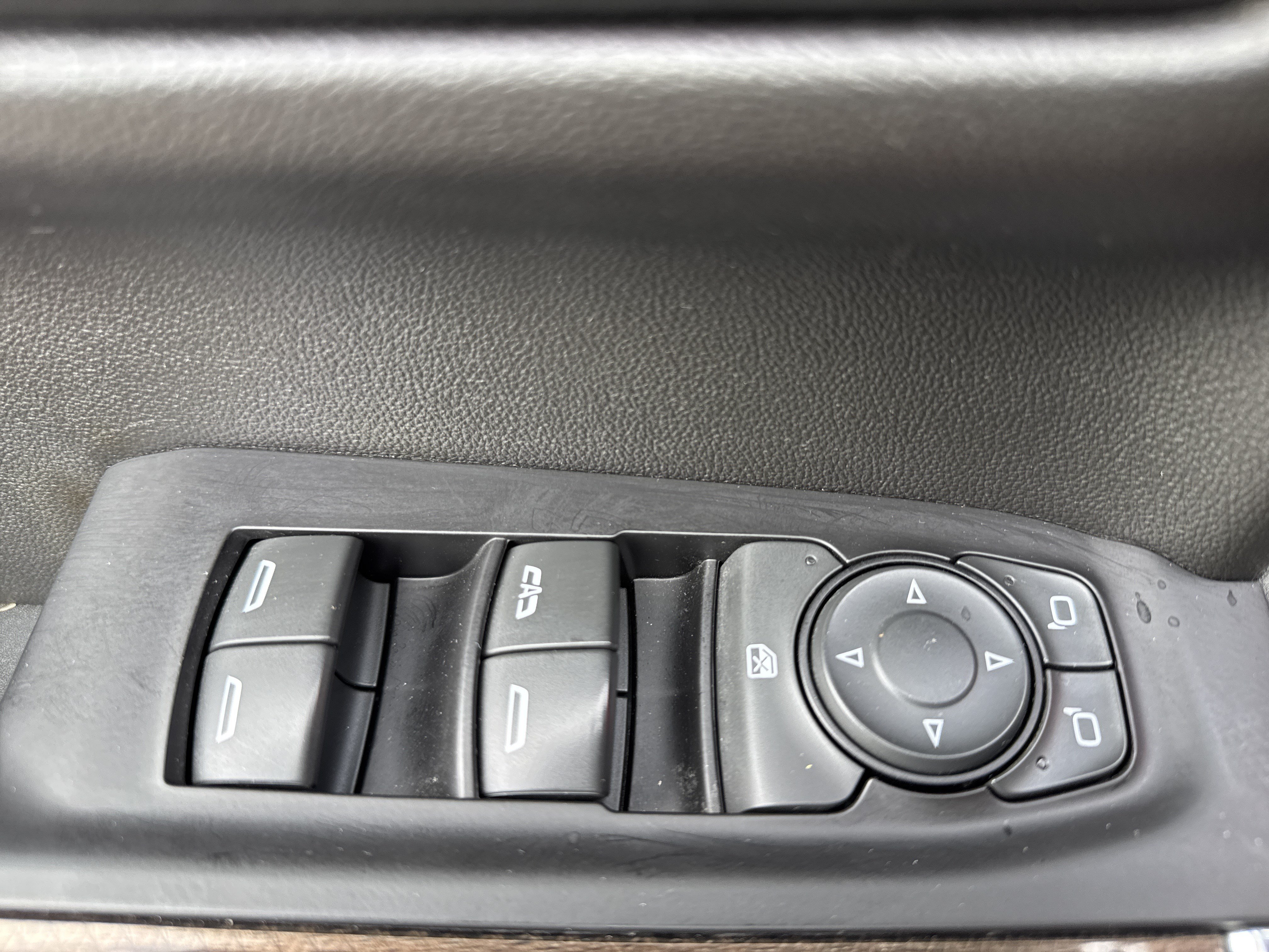 Used 2021 Chevrolet Silverado 1500 RST AWD/4WD image 15