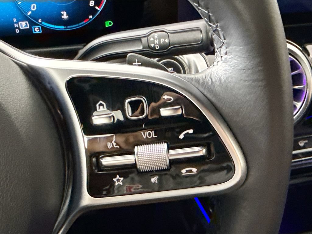 Certified 2022 Mercedes-Benz GLB 250 4MATIC image 12