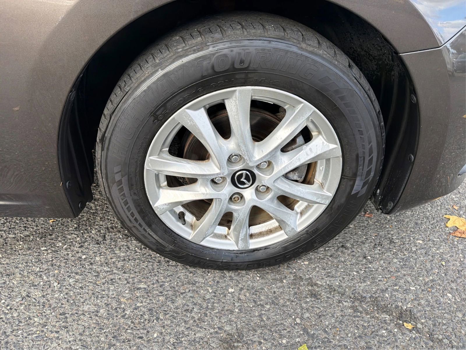 Used 2015 MAZDA MAZDA3 i Touring image 14