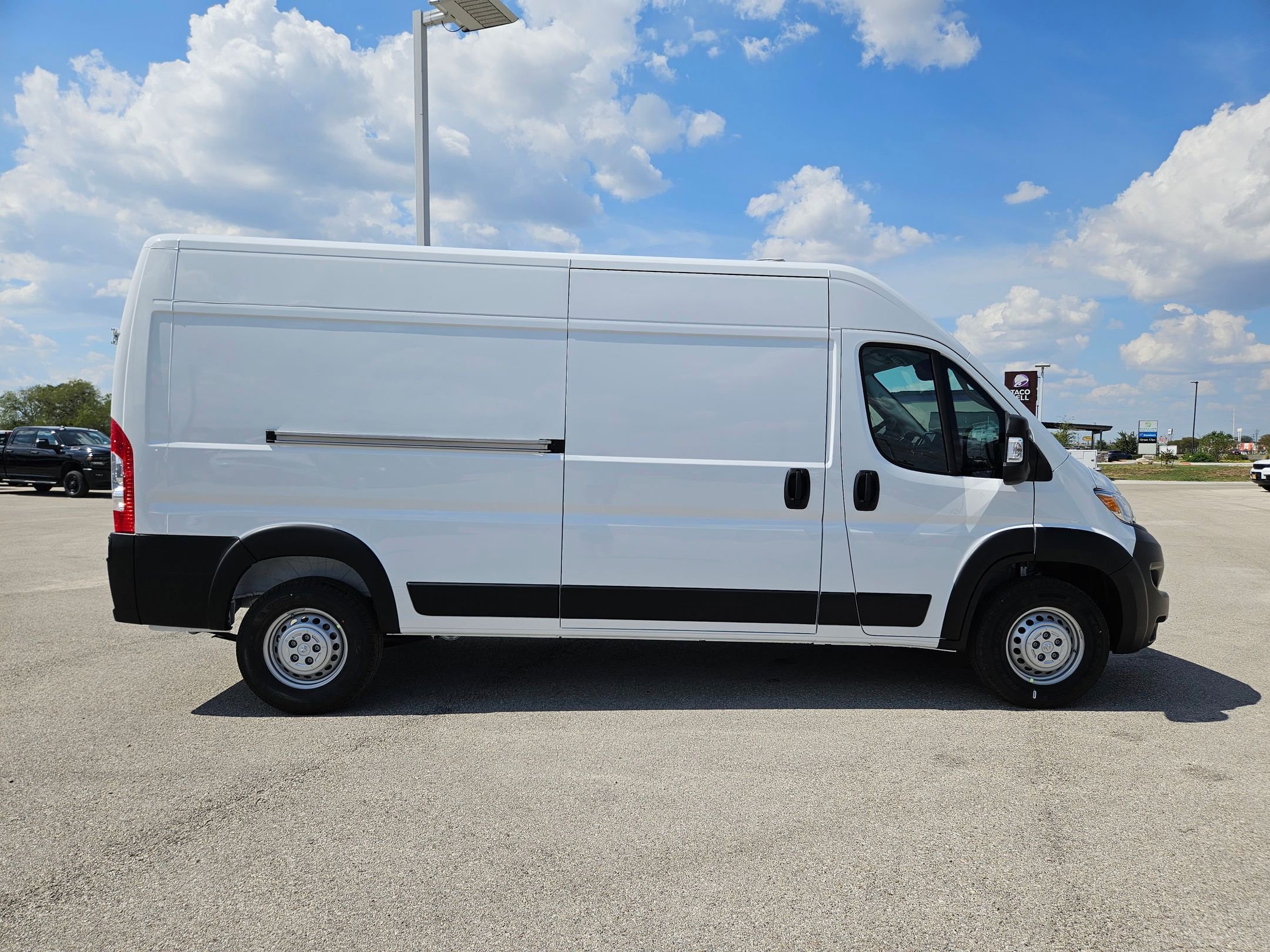 New 2026 RAM ProMaster 2500 image 2