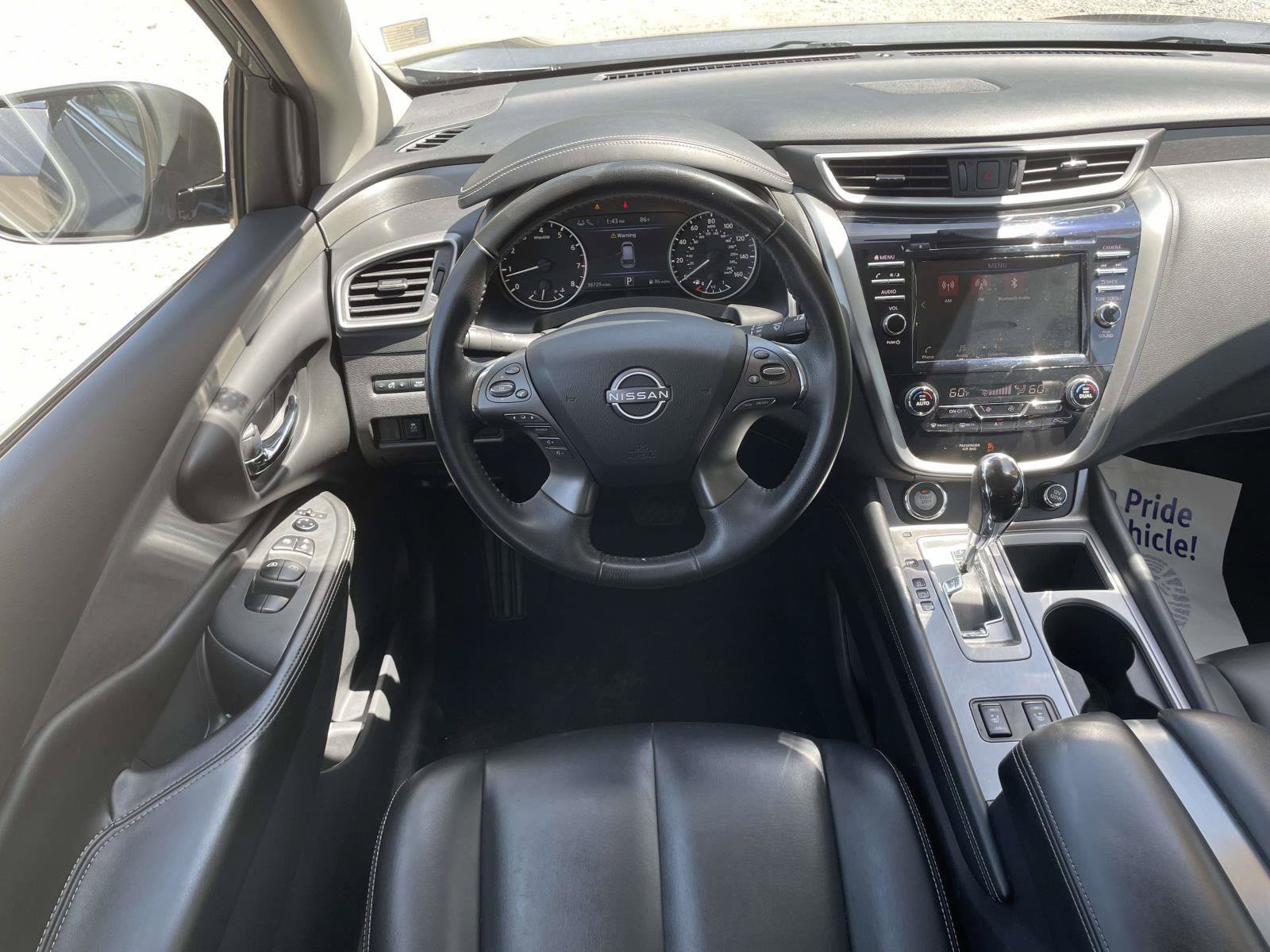 Used 2023 Nissan Murano SV FWD image 2
