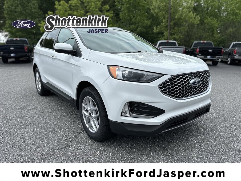 Used 2024 Ford Edge SEL w/ Convenience Package