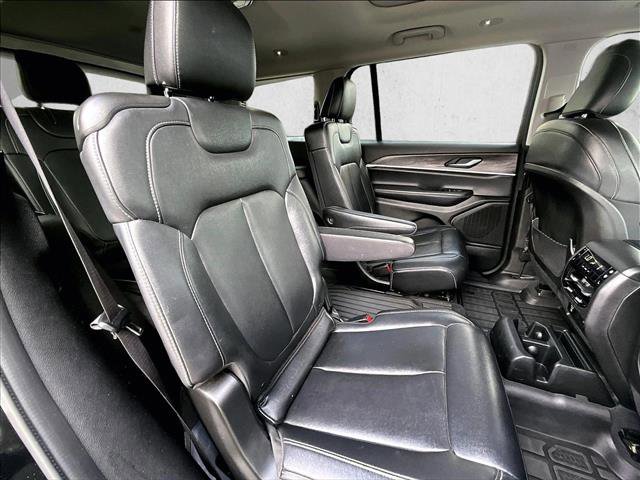 Used 2023 Jeep Grand Cherokee L Limited RWD image 29