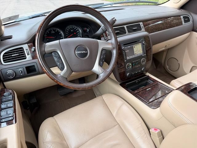 Used 2012 GMC Yukon XL Denali AWD/4WD image 13