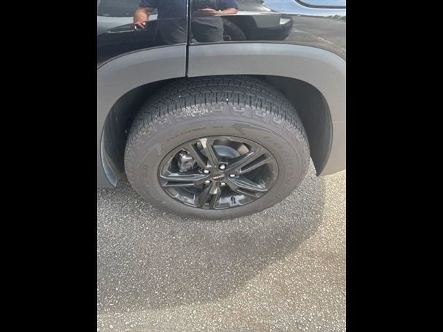 Certified 2023 GMC Terrain AT4 w/ Tech Package AWD/4WD image 14