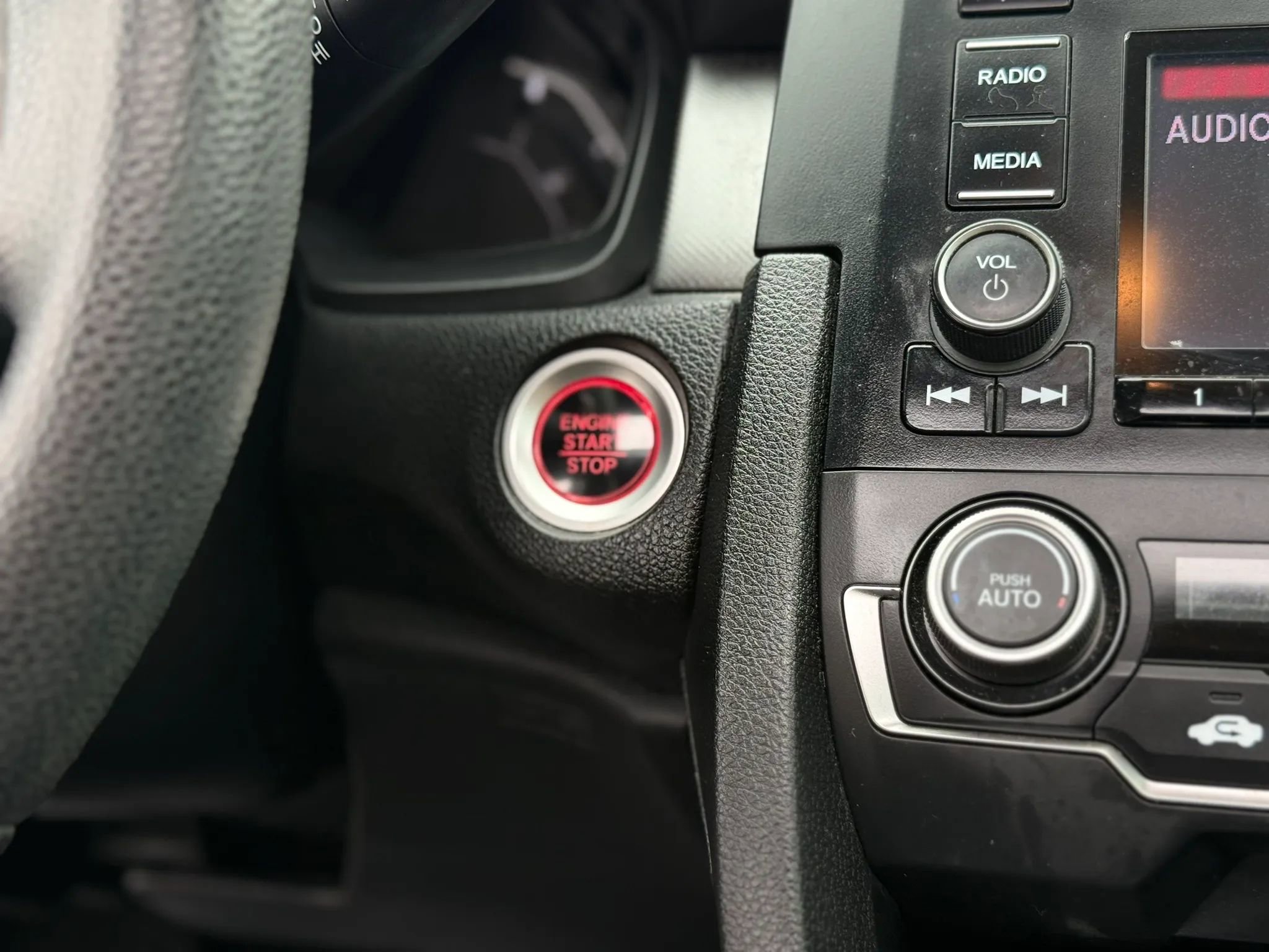 Used 2018 Honda Civic LX-P image 33