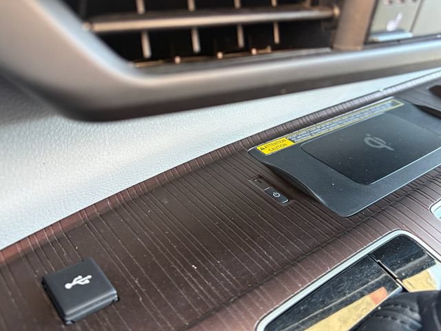Certified 2022 Toyota Sienna XLE w/ XLE Plus Package FWD image 24