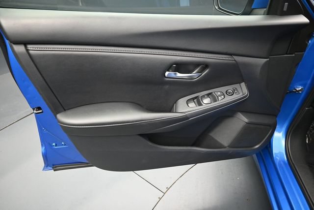 Used 2024 Nissan Sentra SV FWD image 14