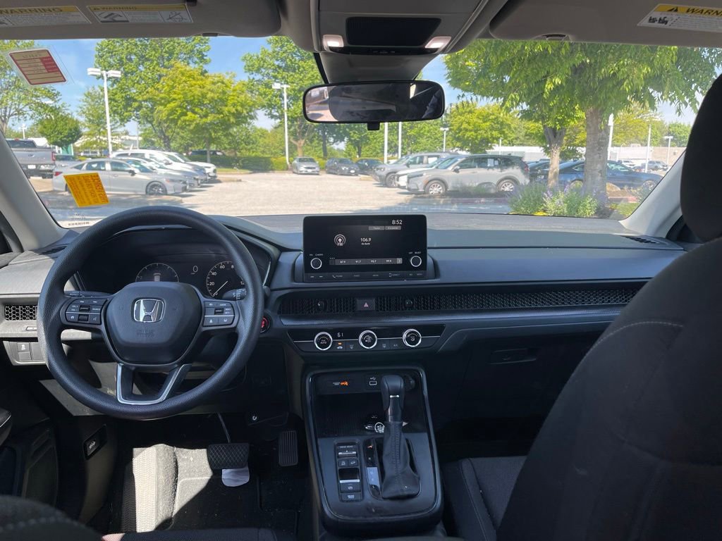 Used 2025 Honda CR-V LX image 11