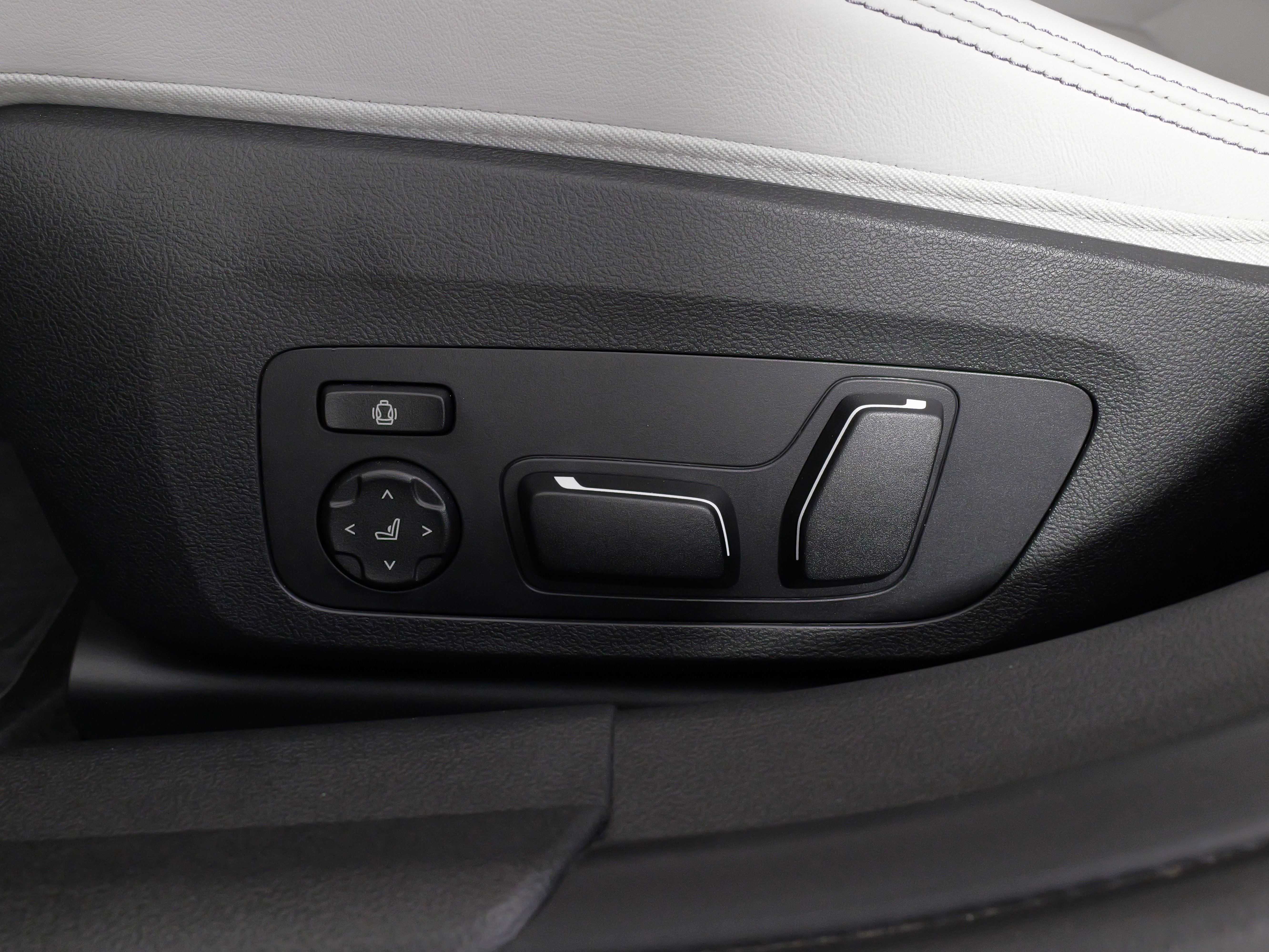 Used 2025 BMW M3 Competition w/ M Driver's Package image 47