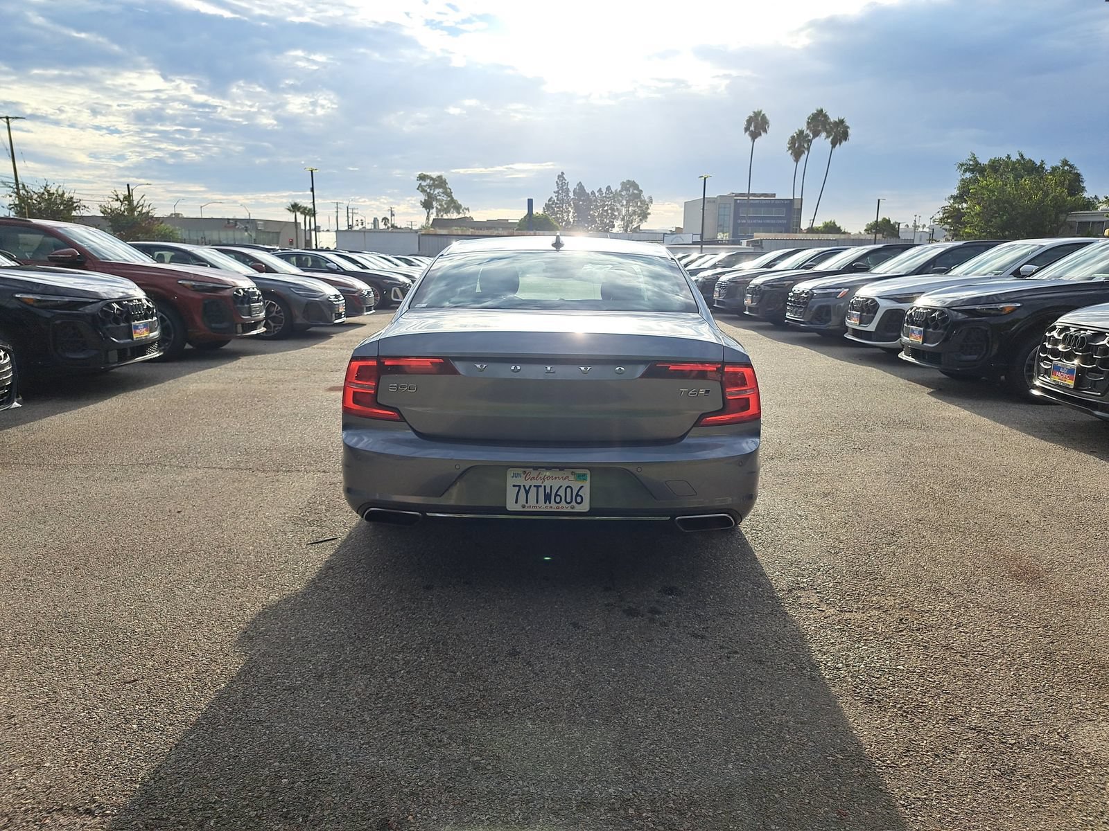 Used 2017 Volvo S90 T6 Inscription w/ Vision Package AWD/4WD image 6