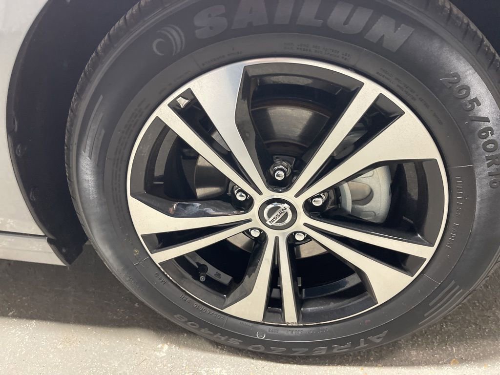 Used 2023 Nissan Sentra SV image 41