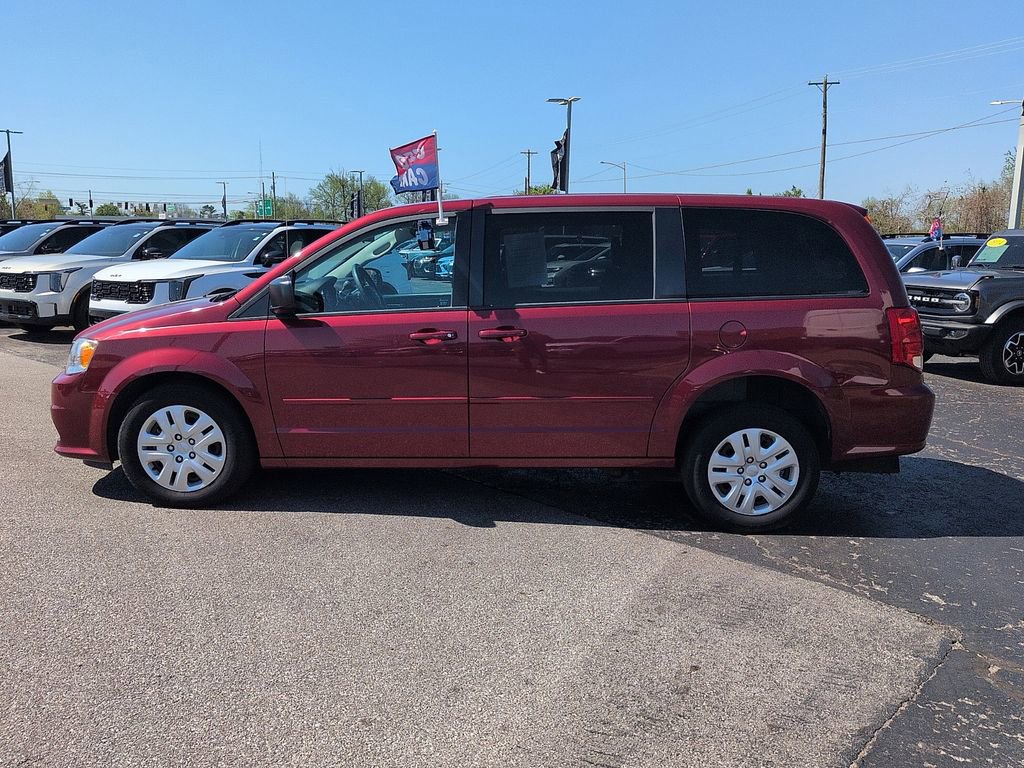 Used 2016 Dodge Grand Caravan SE w/ Quick Order Package 29E SE image 4