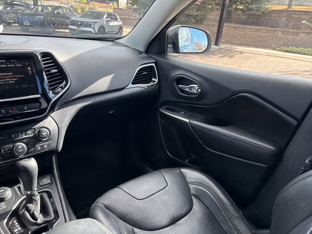 Used 2019 Jeep Cherokee Limited w/ Luxury Group image 30