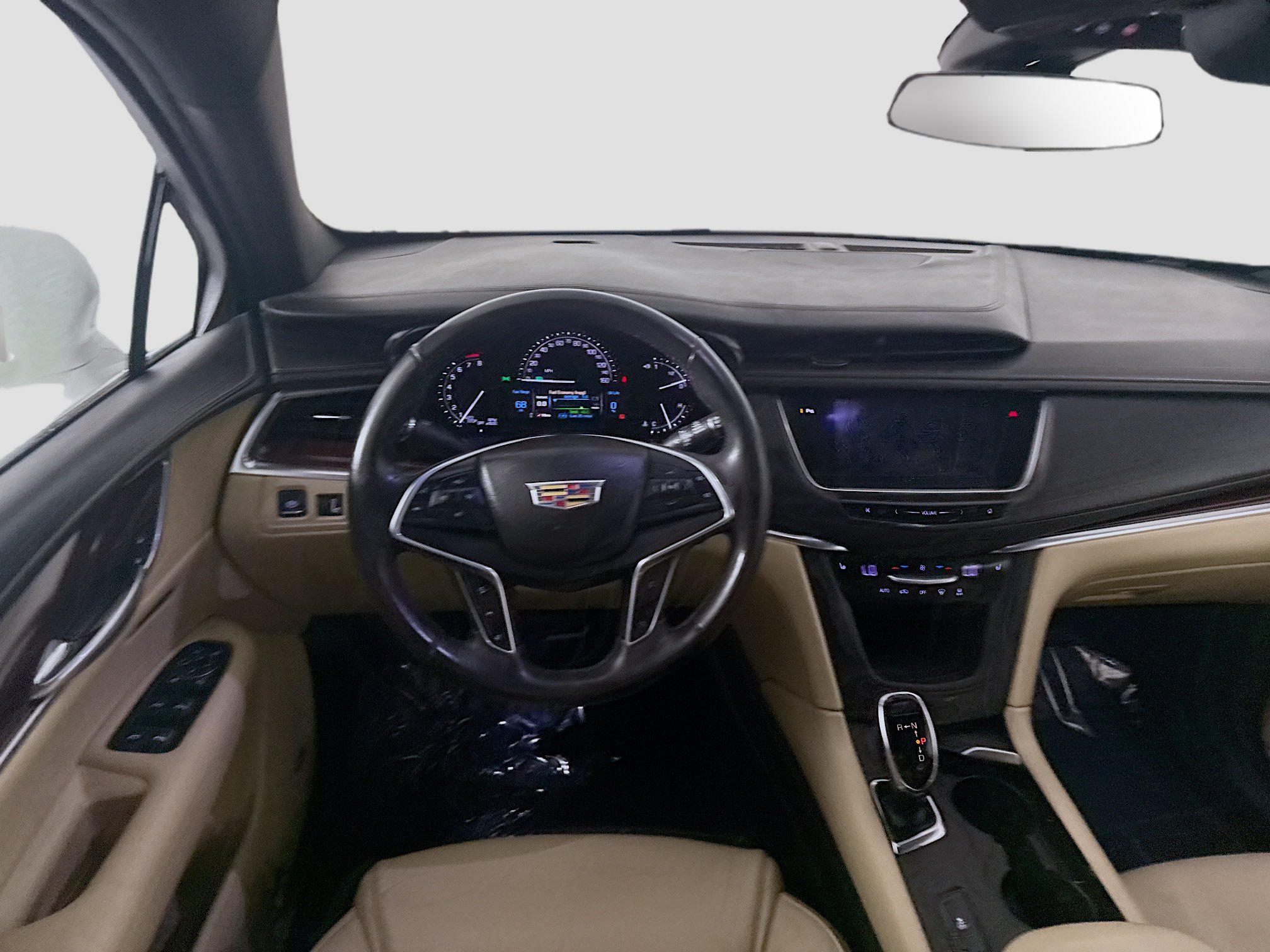 Used 2018 Cadillac XT5 Luxury w/ Driver Awareness Package FWD image 17