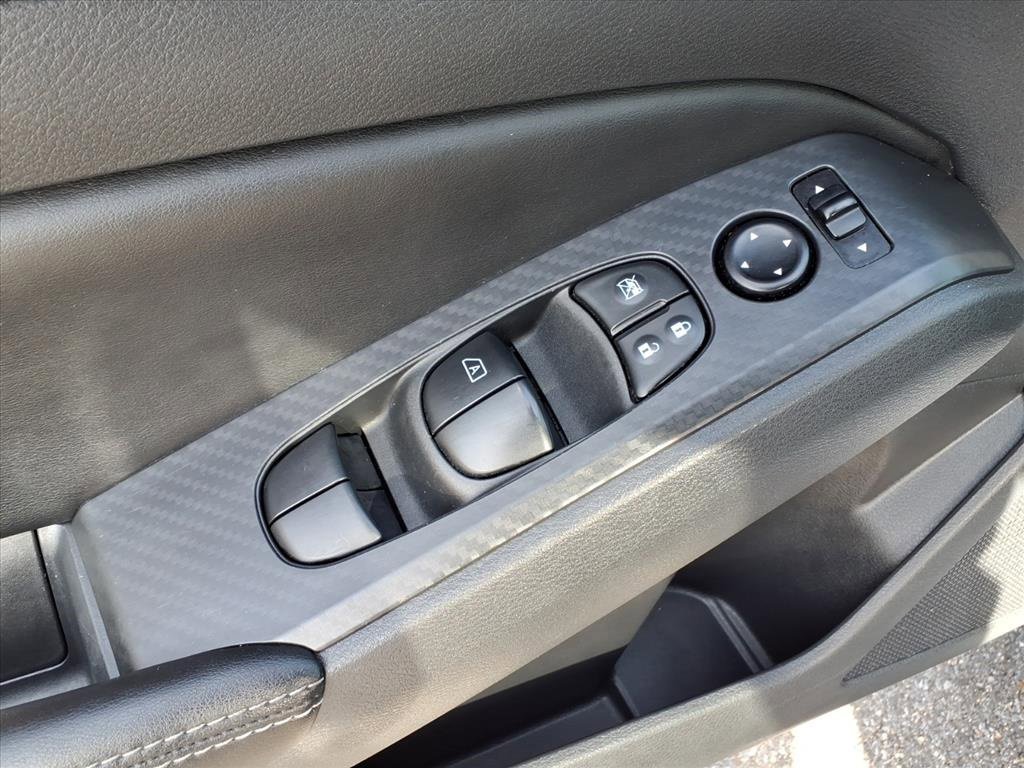 Used 2024 Nissan Altima 2.5 SV image 16