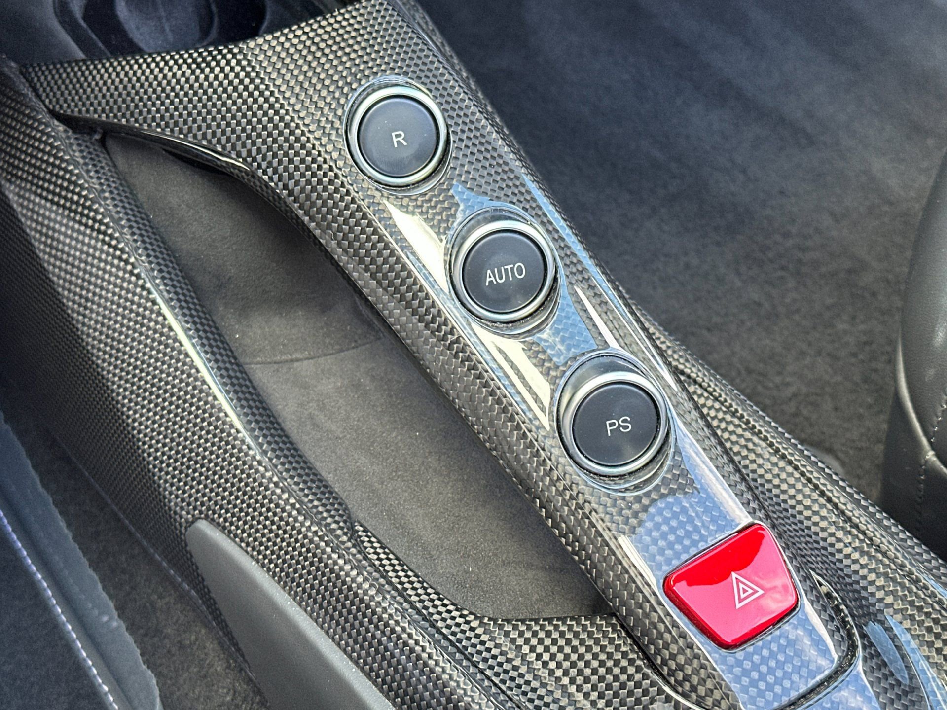 Used 2018 Ferrari 488 Spider image 22