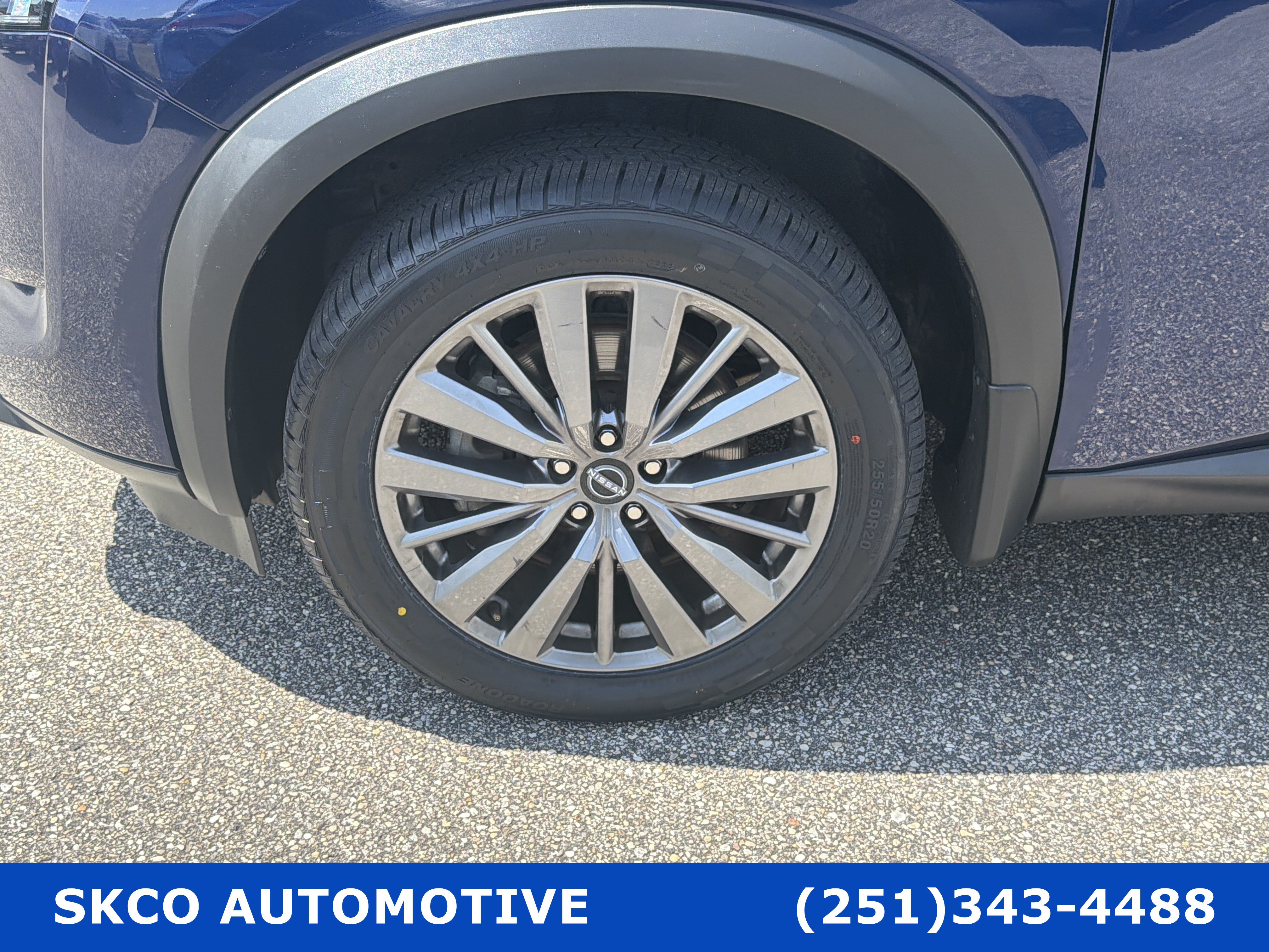 Used 2023 Nissan Pathfinder SL w/ SL Premium Package FWD image 9
