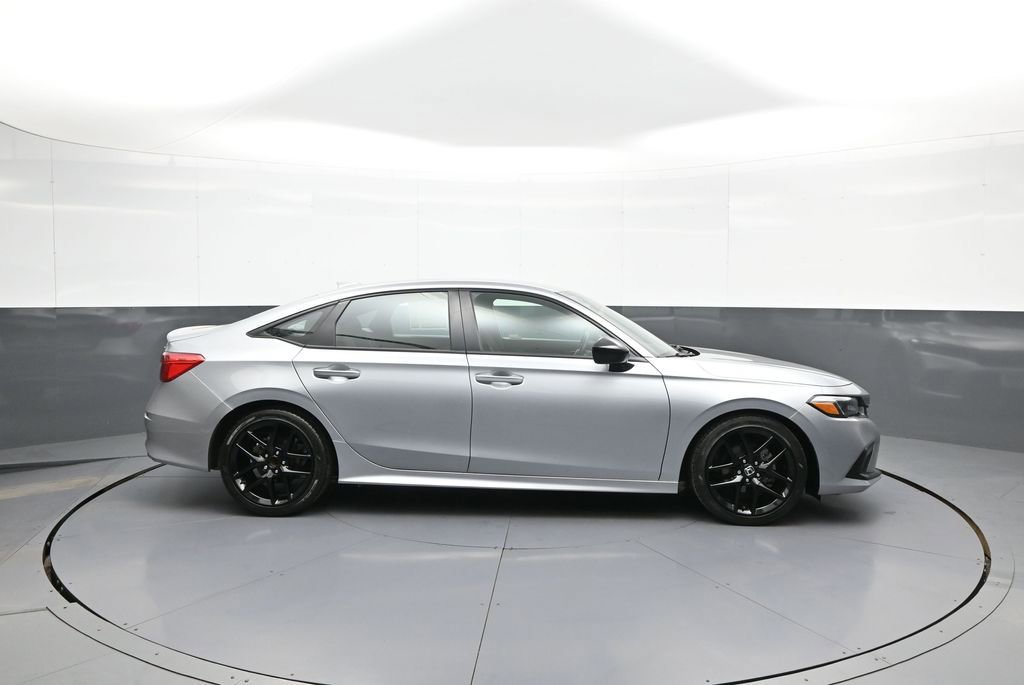 Used 2023 Honda Civic Sport image 5