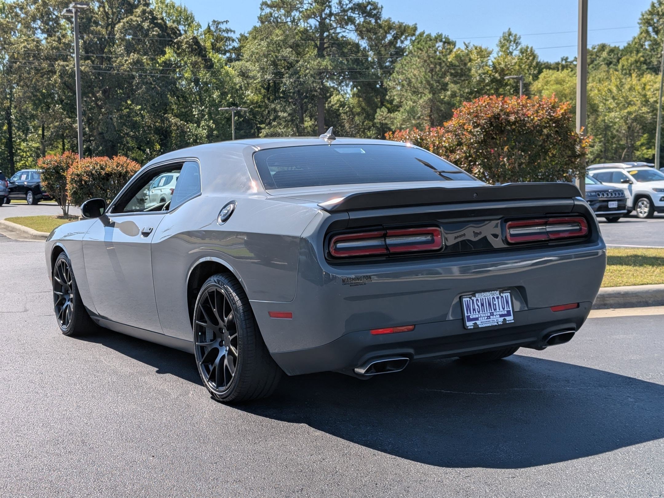 Used 2023 Dodge Challenger R/T w/ Plus Package image 7